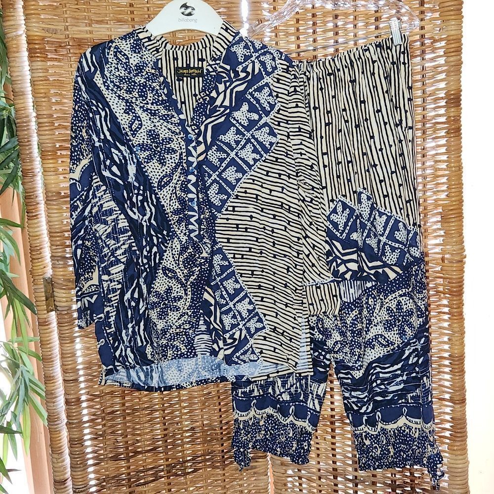 Jams World Tapa Top and Capri Pants Set L